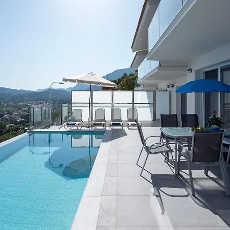 Unparalleled Luxury Awaits - 6 Bedrooms - Lucas Thea Pyrgi - Private Pools & Breathtaking Views - Your Dream Corfu Escape וילה Pyrgi (Corfu)