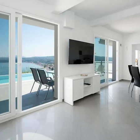 Unparalleled Luxury Awaits - 6 Bedrooms - Lucas Thea Pyrgi - Private Pools & Breathtaking Views - Your Dream Corfu Escape *